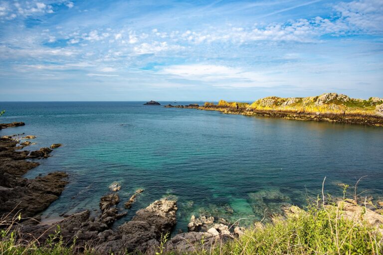 Sardegna da film: le location cinematografiche raggiungibili in traghetto
