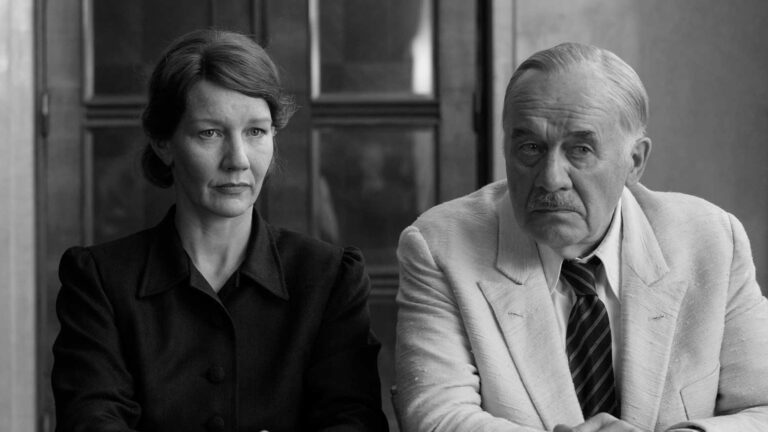Fatherland di Pawlikowski è un film coltissimo: la recensione